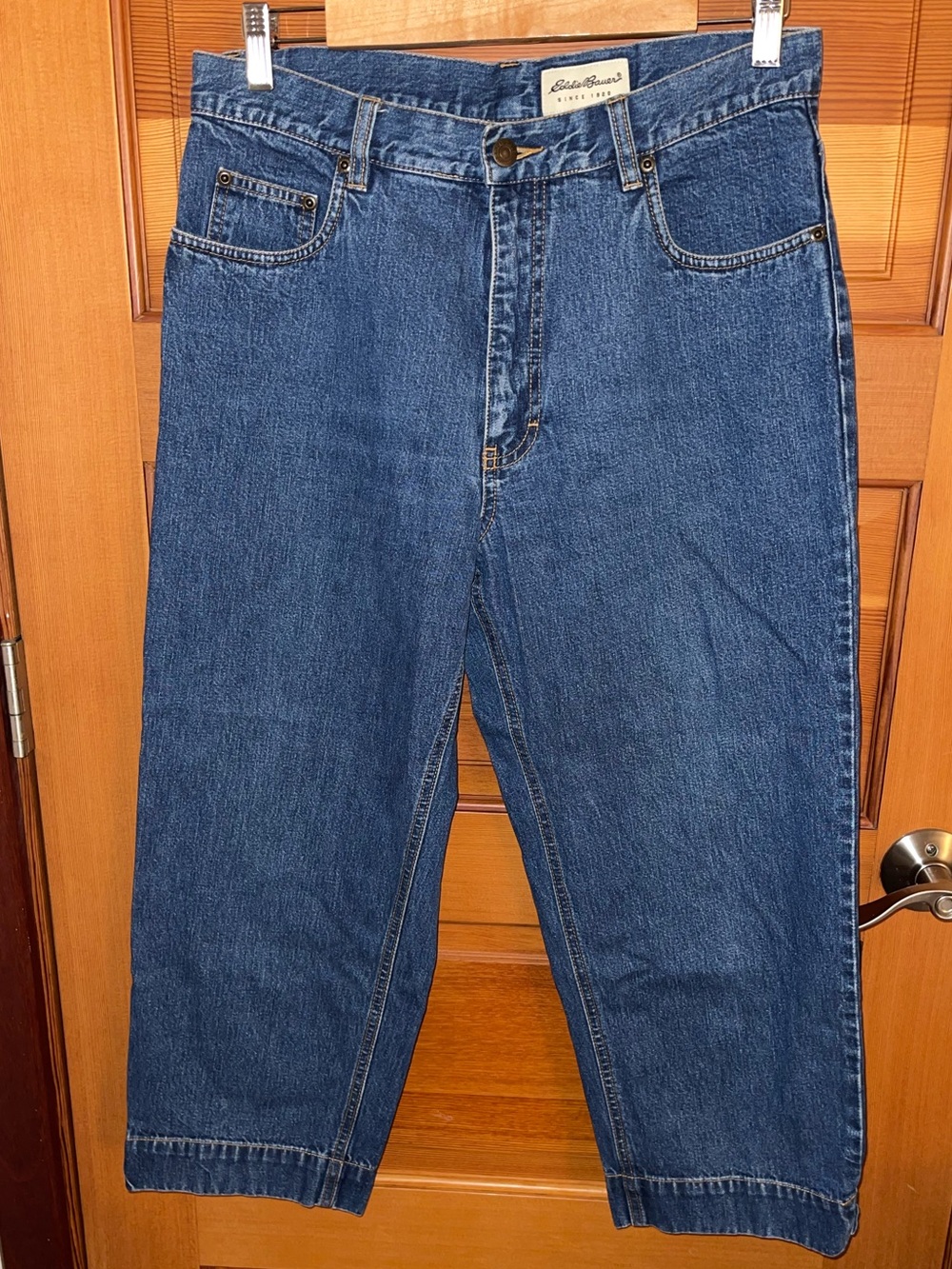 Eddie Bauer Relaxed Fit Dark Blue Denim Jean Capris - EUC - Women’s Size 12